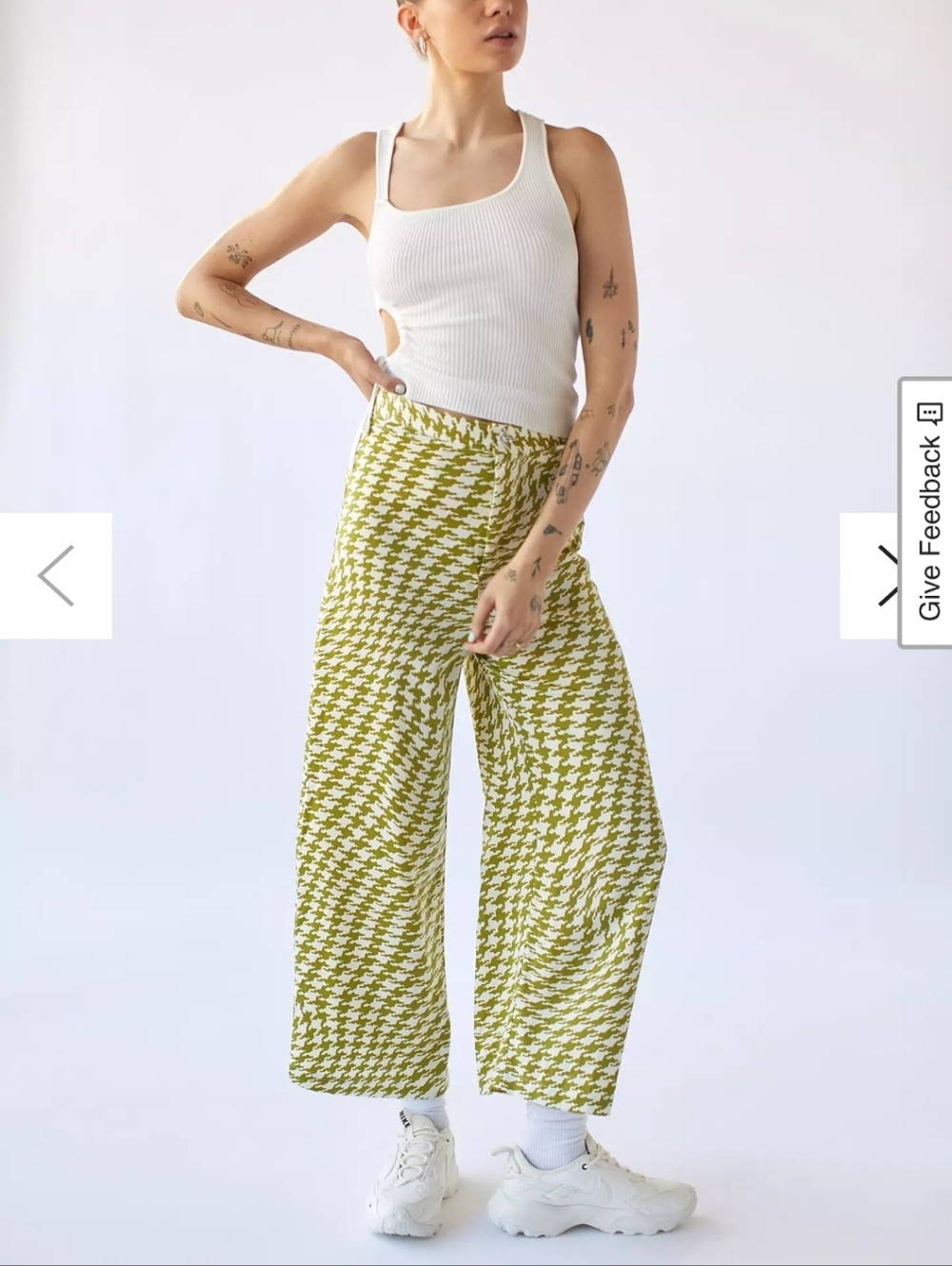 NWOT Womens Urban Outfitters Olympia Print Pants Size Medium
